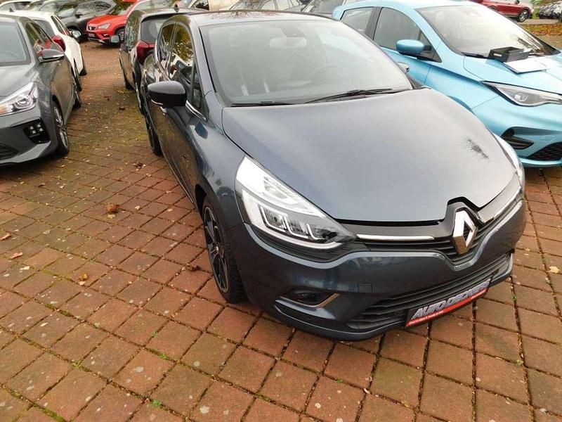 Titangraumet. Gebraucht 2019 Renault Clio IV Bose Edition Kleinwagen | 11.980 € (Teuer) - Bild 1/4