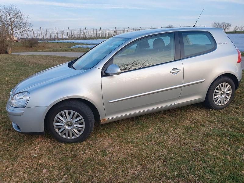 Gebraucht VW Golf V 80 PS (58 kW) 2007 Silber Limousine