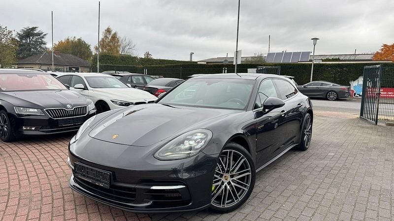 Gebraucht Porsche Panamera Sport Turismo 462 PS (339 kW) 2019 Grau (vulkangrau) Kombi