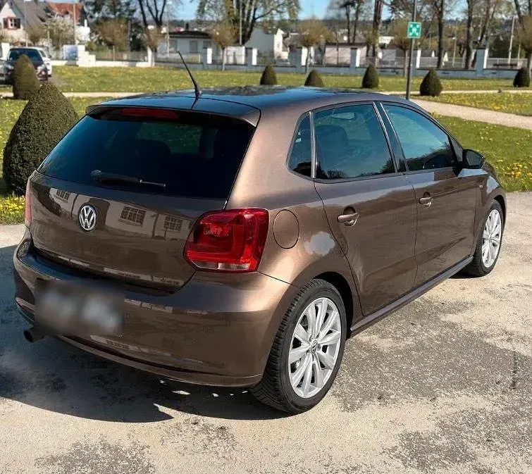 Gebraucht VW Polo 90 PS (66 kW) 2013 Braun Kleinwagen