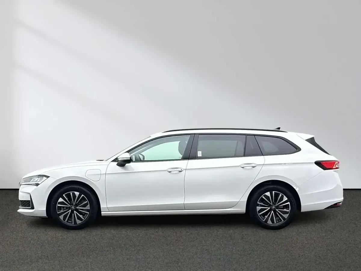 Ny Skoda Superb Selection 204 HK (150 kW) 2026 Hvid Stationcar