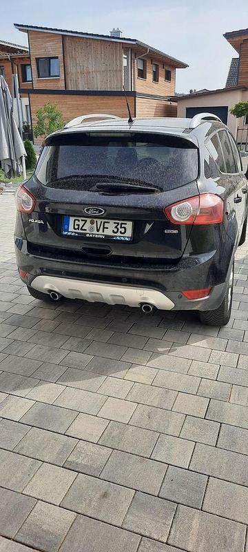 Gebraucht Ford Kuga Trend 140 PS (102 kW) 2011 Schwarz SUV
