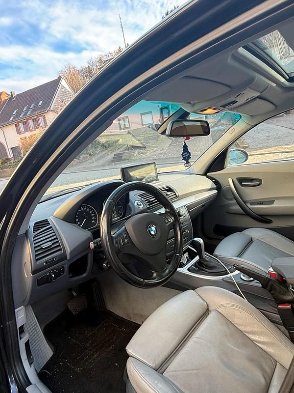 Gebraucht BMW 120 163 PS (119 kW) 2005 Schwarz Kleinwagen