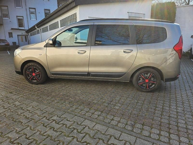 Gebraucht Dacia Lodgy 115 PS (84 kW) 2012 Van / Kleinbus