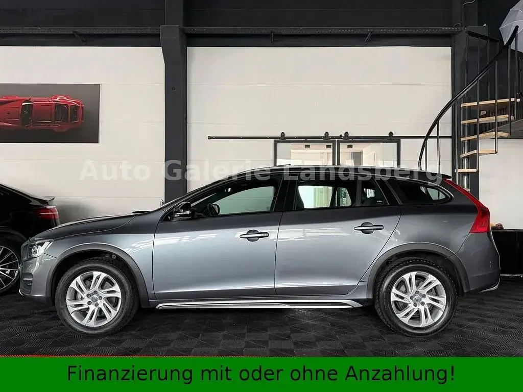 Gebraucht Volvo V60 CC Plus 150 PS (110 kW) 2017 Grau Kombi