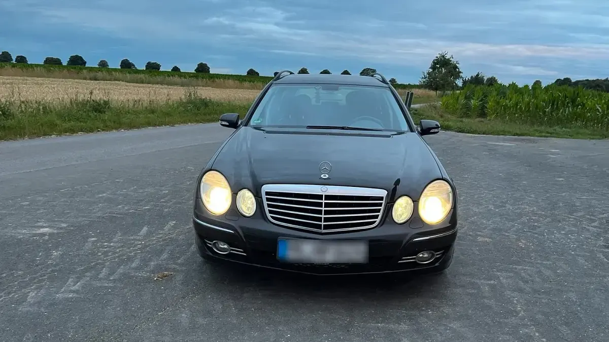 Gebraucht Mercedes E200 Avantgarde 184 PS (135 kW) 2007 Schwarz Kombi