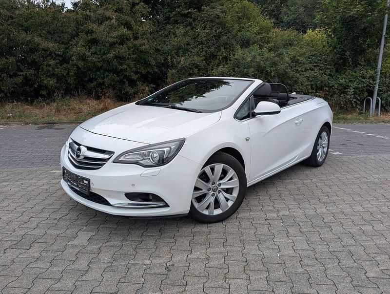 Weiß Gebraucht 2017 Opel Cascada Innovation Cabrio | 12.500 € (Fairer Preis) - Bild 1/4