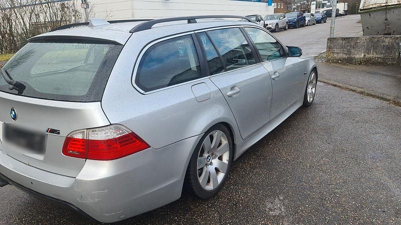 Second-hand BMW 525 Exclusive 218 CP (160 kW) 2009 Argintiu Break