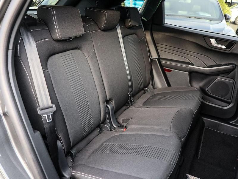 Neu Ford Kuga Active 152 PS (111 kW) 2025 Grau SUV