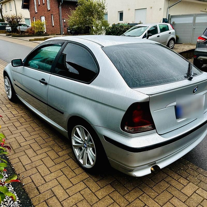 Second-hand BMW 320 150 CP (110 kW) 2003 Argintiu Coupe
