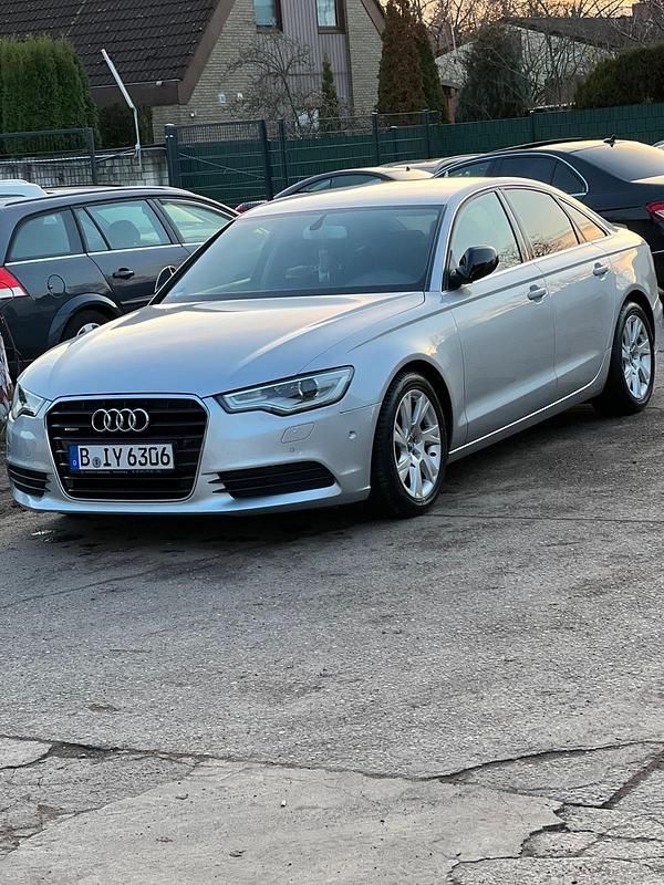 Silber Gebraucht 2013 Audi A6 Limousine | 16.000 € (Etwas zu teuer) - Bild 1/4