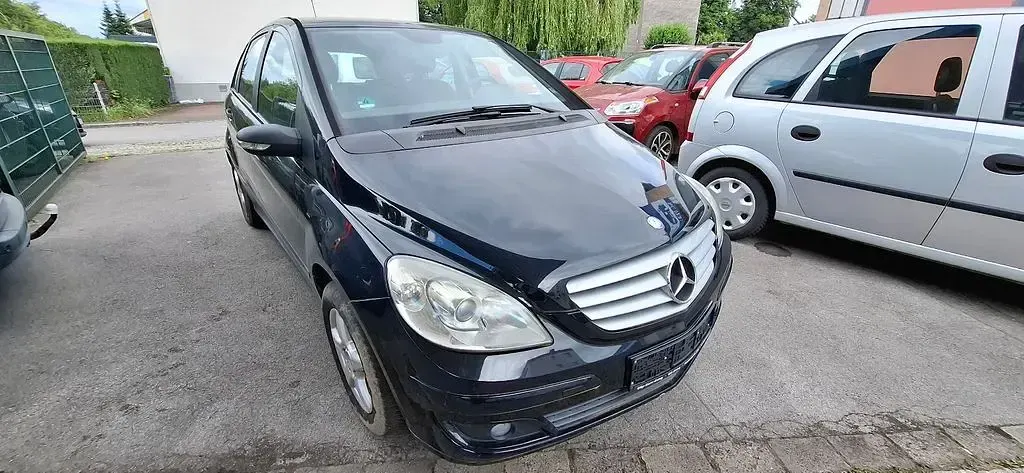 Gebraucht Mercedes B150 95 PS (69 kW) 2006 Schwarz Van / Kleinbus