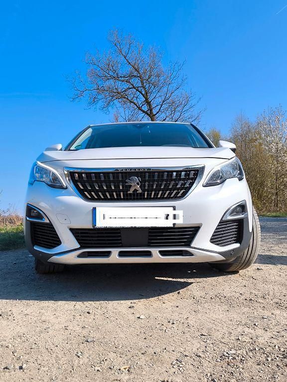Weiß Gebraucht 2017 Peugeot 3008 Active SUV | 13.990 € (Fairer Preis) - Bild 1/4