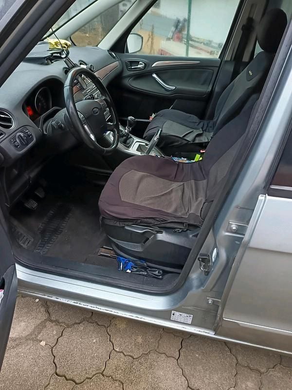 Second-hand Ford Galaxy 131 CP (96 kW) 2007 Gri Monovolum