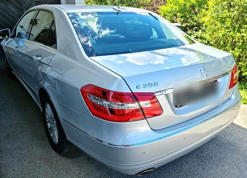 Gebraucht Mercedes E350 2009 Silber Limousine