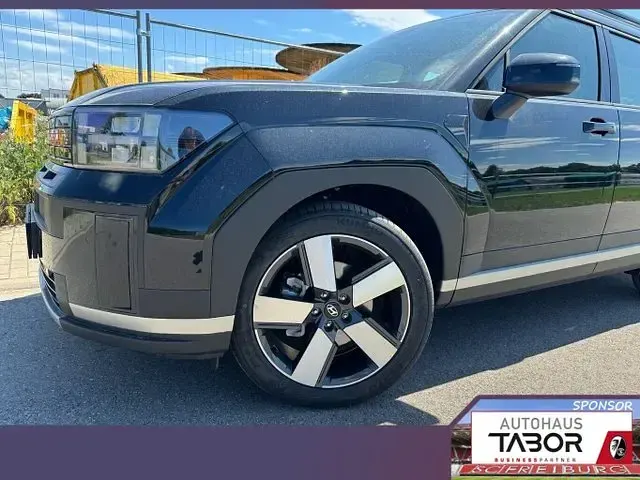 Neu Hyundai Santa Fe 253 PS (186 kW) 2026 Schwarz SUV