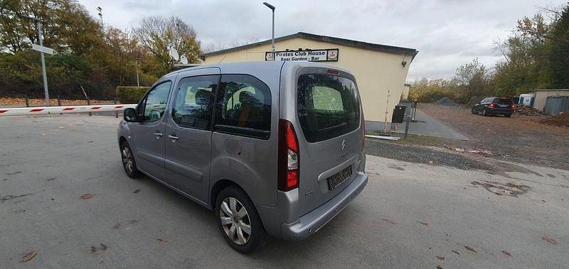 Gebraucht Citroën Berlingo SELECTION 120 PS (88 kW) 2015 Van / Kleinbus