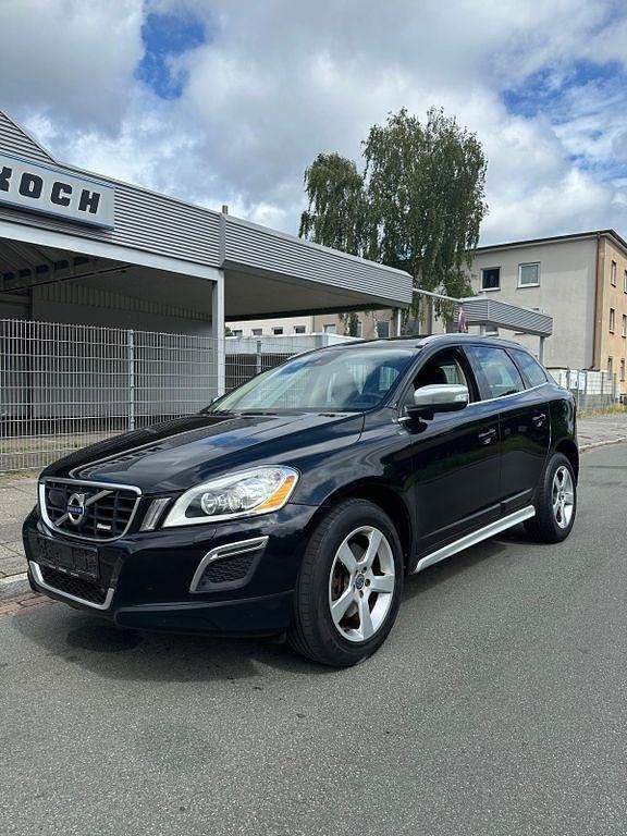 Schwarz Gebraucht 2012 Volvo XC60 R-Design SUV | 14.500 € (Etwas zu teuer) - Bild 1/4