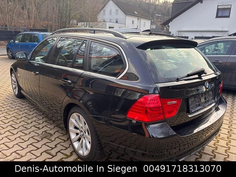 Gebraucht BMW 325 197 PS (144 kW) 2009 Schwarz Kombi