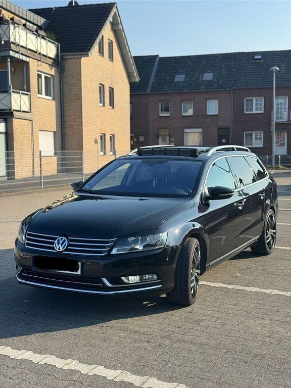 Gebraucht VW Passat Highline 140 PS (102 kW) 2010 Schwarz Kombi