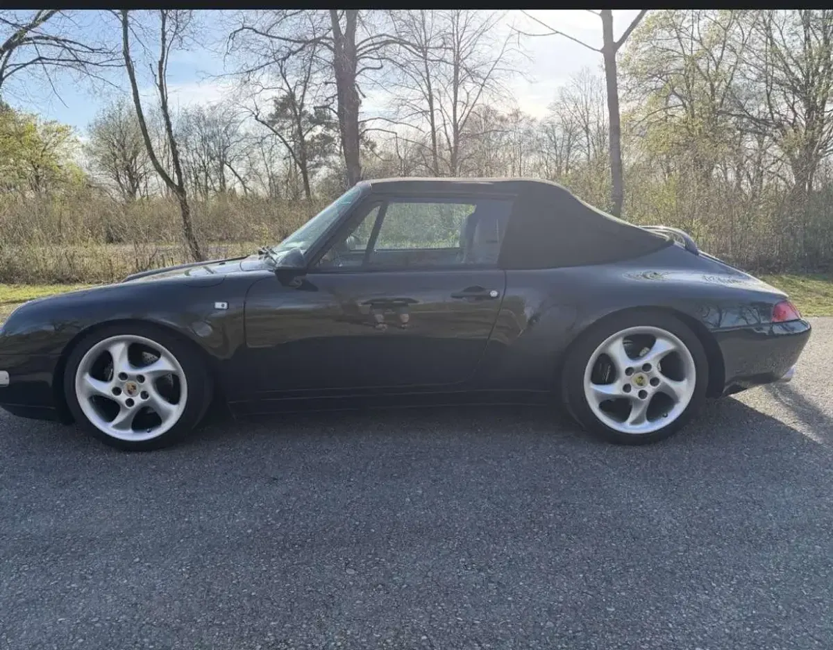 Gebraucht Porsche 993 286 PS (210 kW) 1997 Schwarz Cabrio