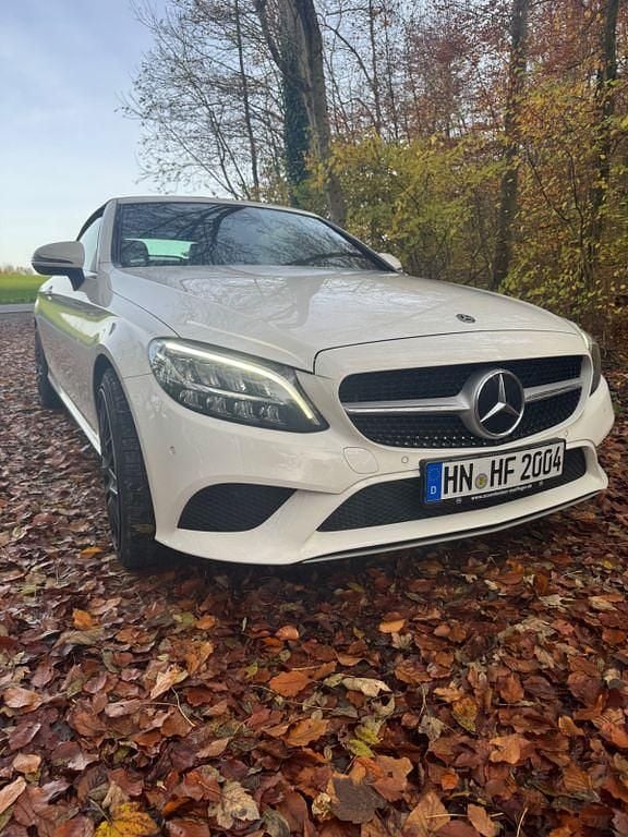 Schwarz Gebraucht 2019 Mercedes C220 Cabrio | 27.500 € (Superpreis) - Bild 1/4