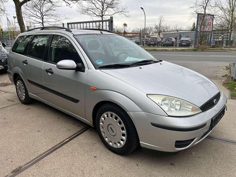 Second-hand Ford Focus 116 CP (85 kW) 2004 Argintiu Break