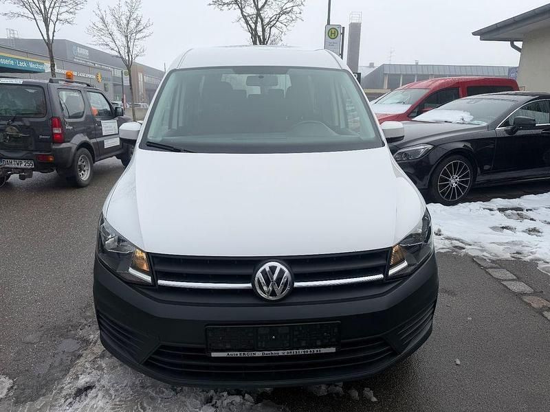 Weiß Gebraucht 2019 VW Caddy Maxi Conceptline Van / Kleinbus | 12.990 € (Etwas zu teuer) - Bild 1/4