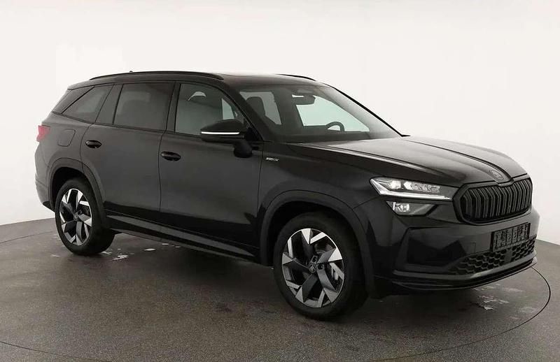 Schwarz Neu 2025 Skoda Kodiaq SportLine SUV | 52.598 € - Bild 1/4