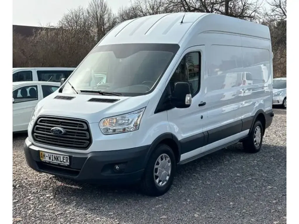 Gebraucht Ford Transit Trend 131 PS (96 kW) 2019 Frozen white Van