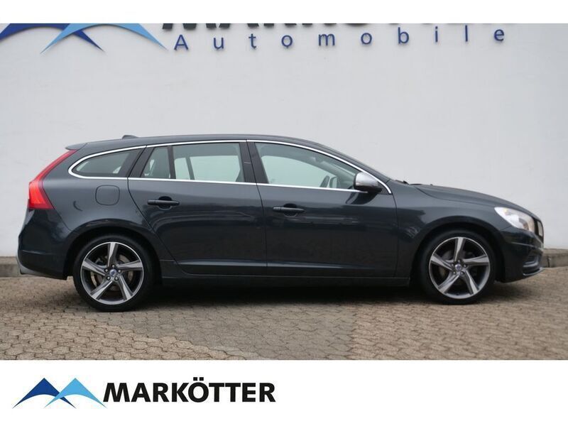 Grau Gebraucht 2013 Volvo V60 R-Design Kombi | 6.990 € (Guter Preis) - Bild 1/4