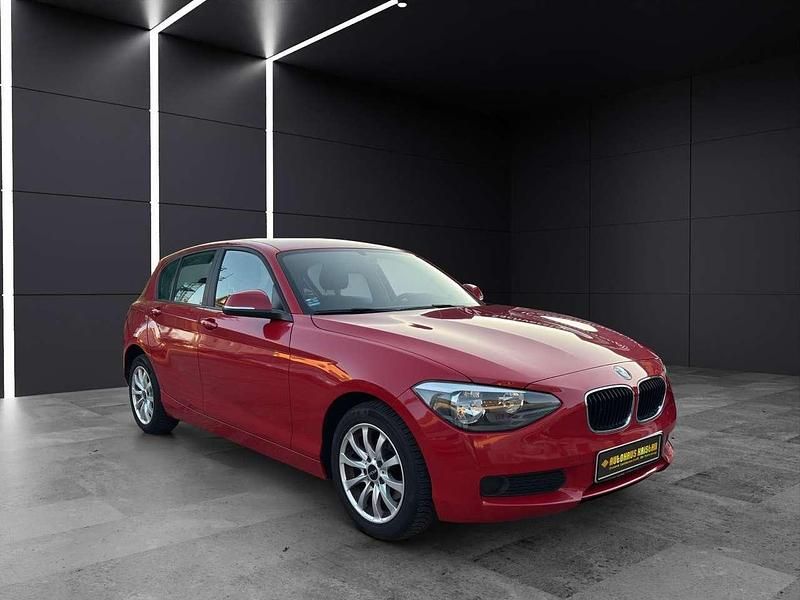 Gebraucht BMW 116 136 PS (100 kW) 2012 Karmesinrot Kleinwagen
