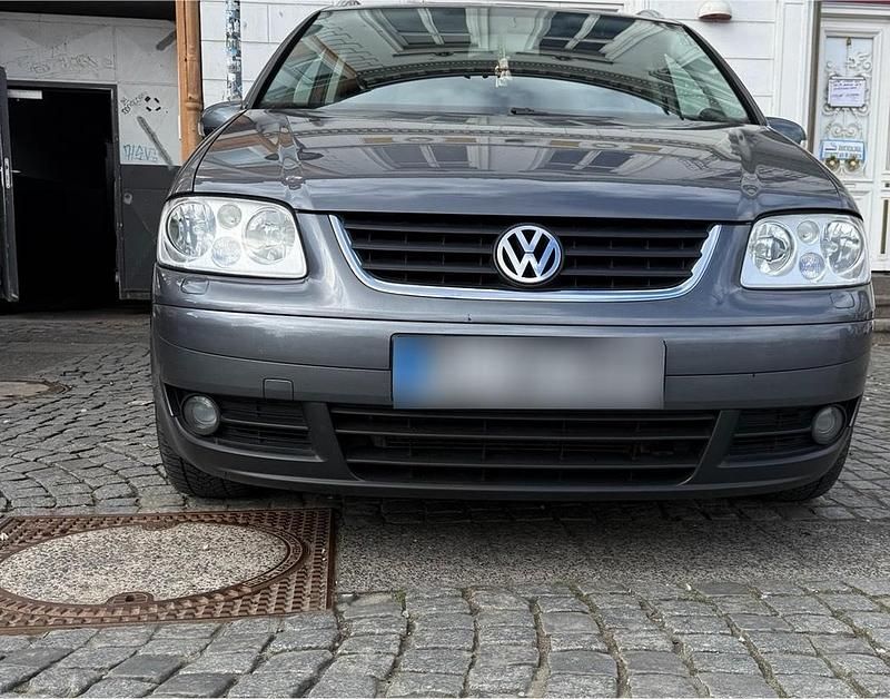 Gebraucht VW Touran 140 PS (102 kW) 2006 Grau Van / Kleinbus