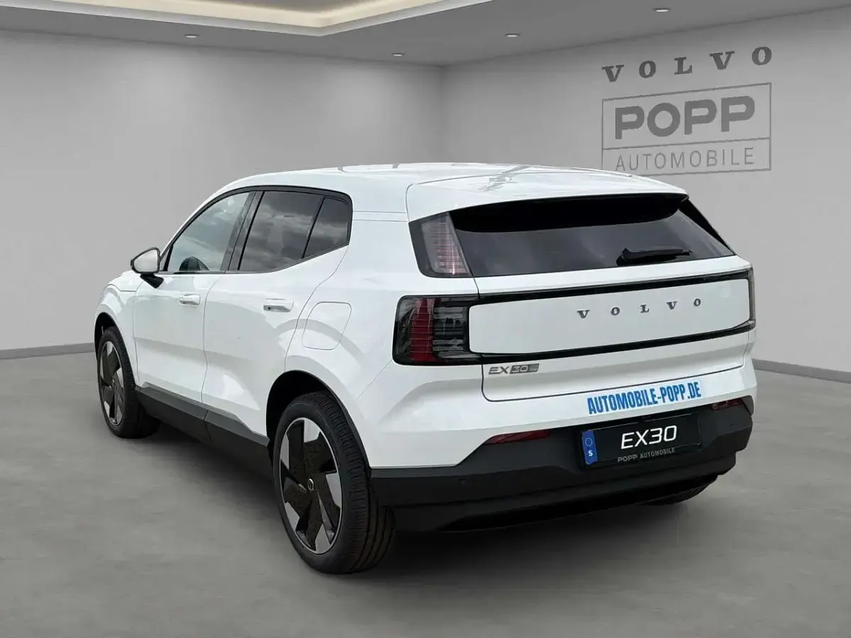 Gebraucht Volvo EX30 Plus 200 kW (272 PS) 2026 Crystal white pearl SUV