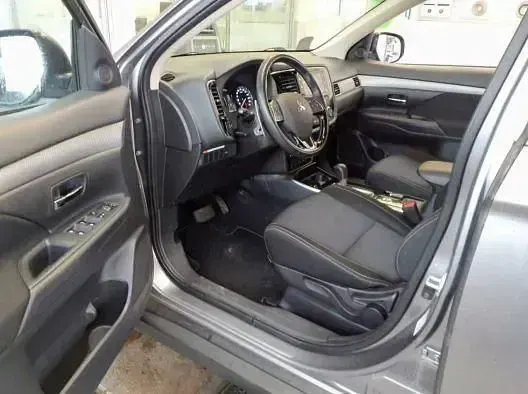 Gebraucht Mitsubishi Outlander Edition+ 150 PS (110 kW) 2018 Grau SUV