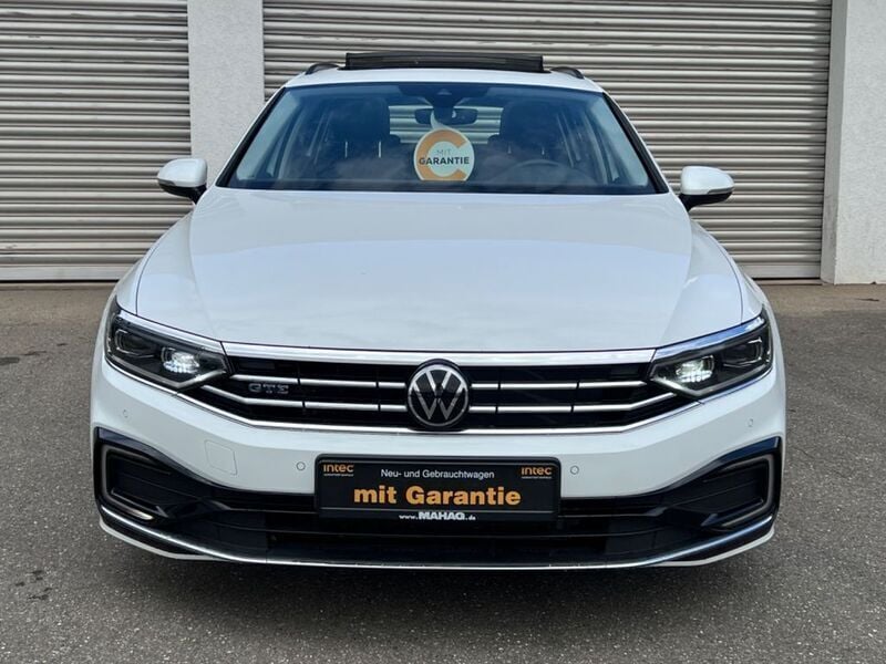 Weiß Gebraucht 2021 VW Passat GTE Kombi | 16.900 € (Fairer Preis) - Bild 1/4