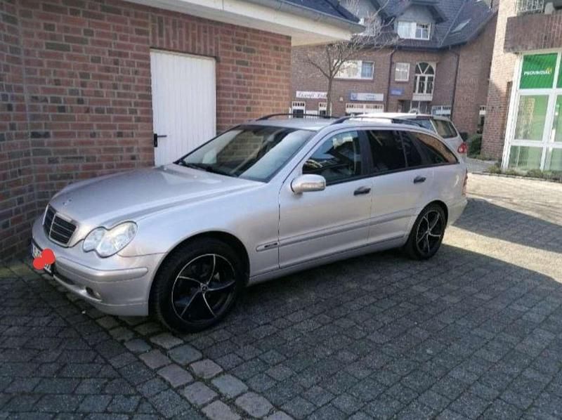 Gebraucht Mercedes C200 Classic 163 PS (119 kW) 2002 Kombi