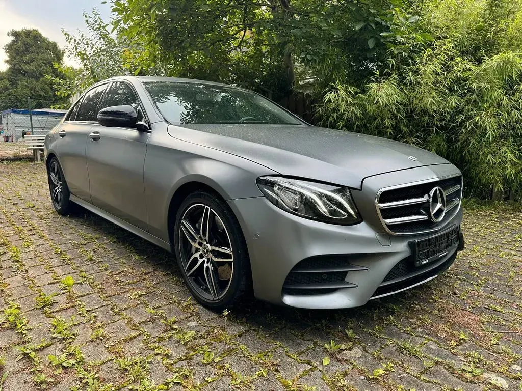Gebraucht Mercedes E450 AMG line 367 PS (269 kW) 2018 Grau Limousine