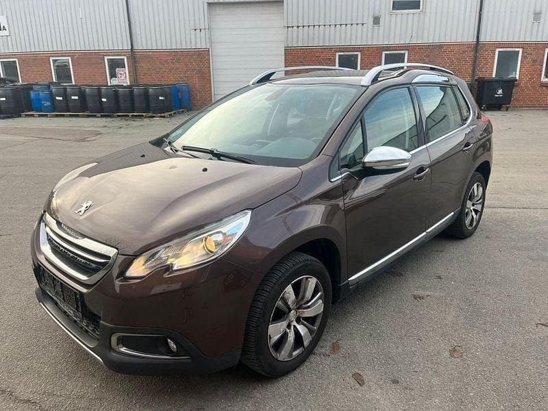 Braun Gebraucht 2014 Peugeot 2008 Allure SUV | 3.900 € (Fairer Preis) - Bild 1/4