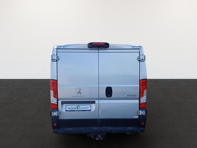 Gebraucht Peugeot Boxer 163 PS (119 kW) 2019 Chronos silber Van
