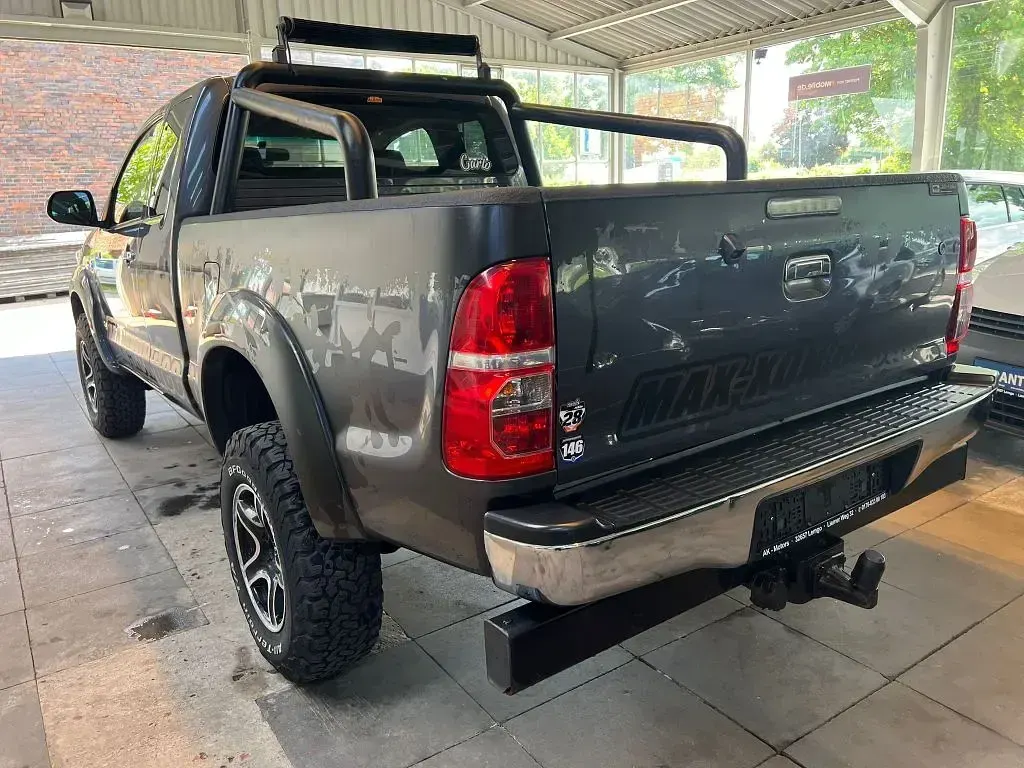 Gebraucht Toyota HiLux Life 144 PS (105 kW) 2013 Pickup
