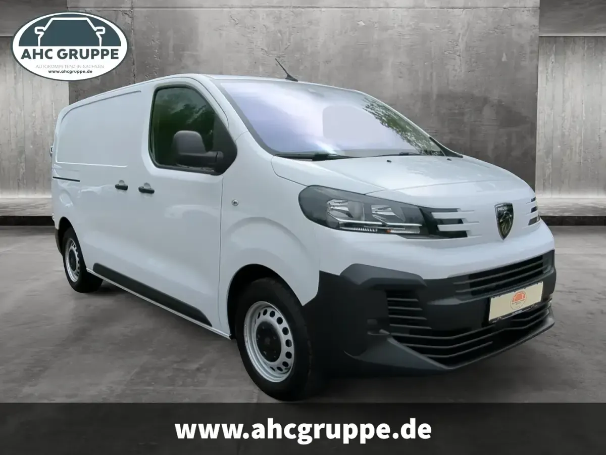 Gebraucht Peugeot Expert 120 PS (88 kW) 2024 Weiss Van