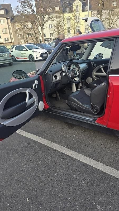 Second-hand Mini Cooper 116 CP (85 kW) 2002 Roșu Hatchback