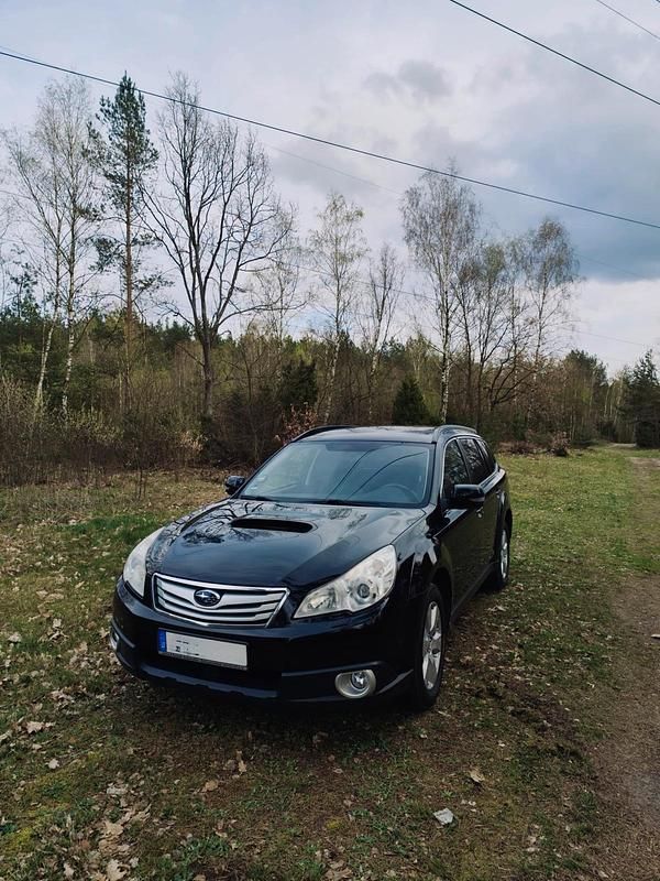 Gebraucht Subaru Legacy 150 PS (110 kW) 2011 Schwarz Kombi