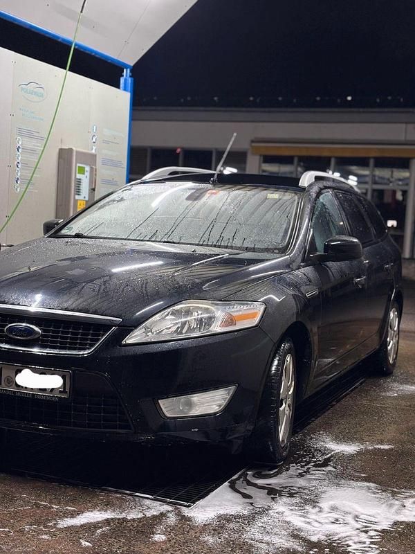 Gebraucht Ford Mondeo Ambiente 120 PS (88 kW) 2009 Schwarz Kombi