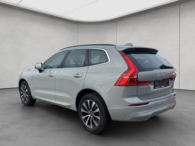 Gebraucht Volvo XC60 Core 250 PS (183 kW) 2024 Grau SUV