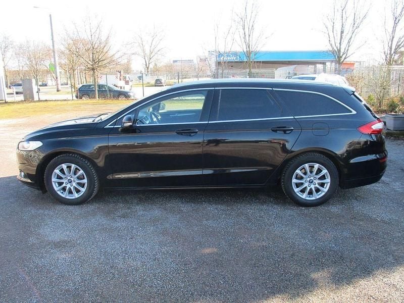 Gebraucht Ford Mondeo Business Edition 160 PS (117 kW) 2017 Schwarz Limousine