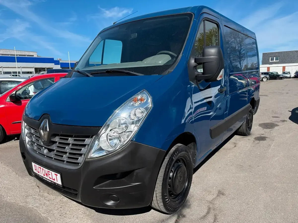 Usado Renault Master 110 HP (80 kW) 2016 Azul Van