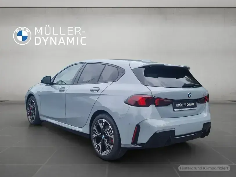 Gebraucht BMW 120 M Sport 163 PS (119 kW) 2026 Brooklyn grau metallic Kleinwagen