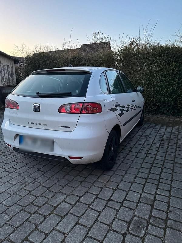 Gebraucht Seat Ibiza 80 PS (58 kW) 2008 Weiß Kleinwagen